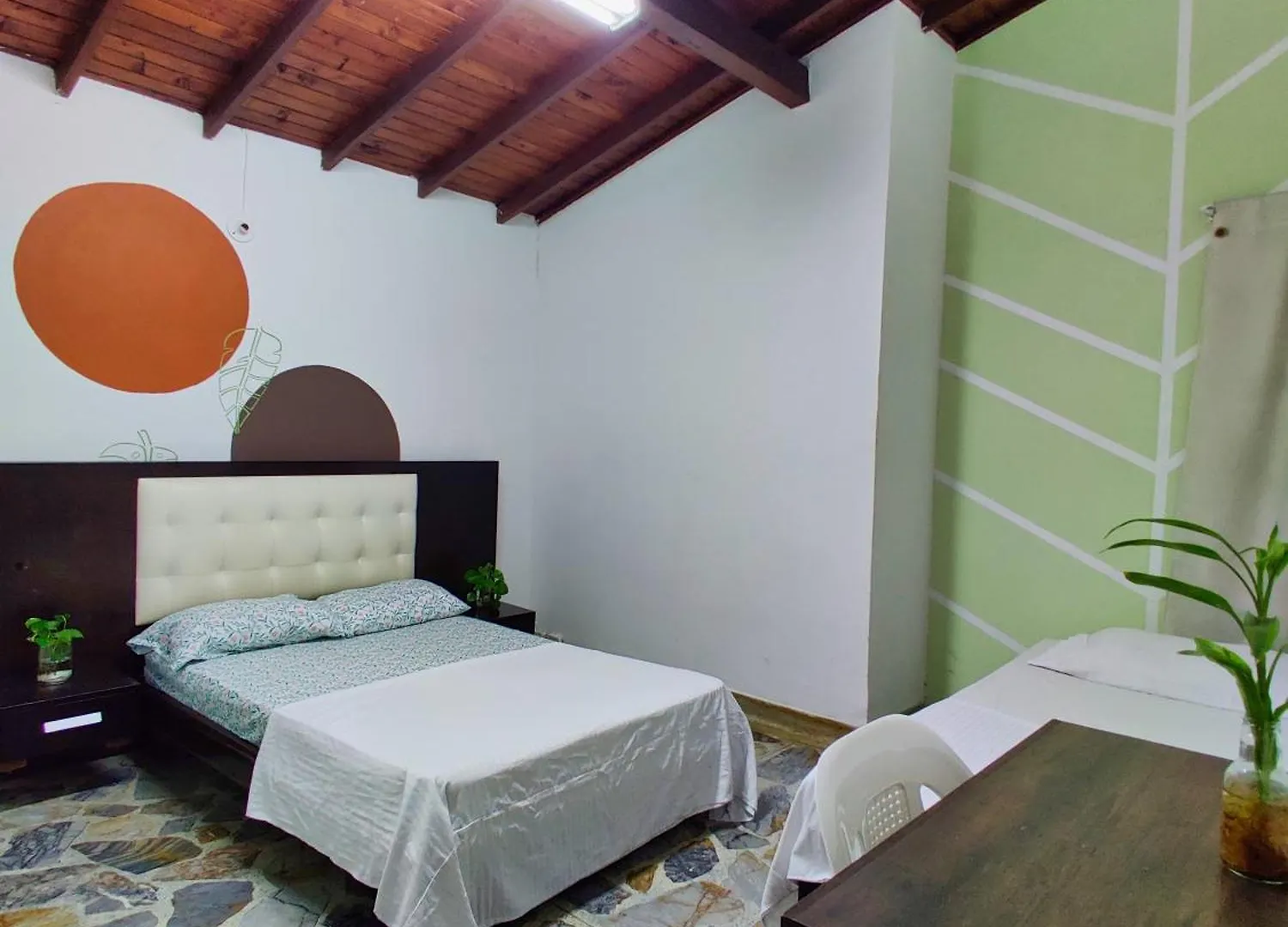 Guest house Lady Mom Hostal Medellin
