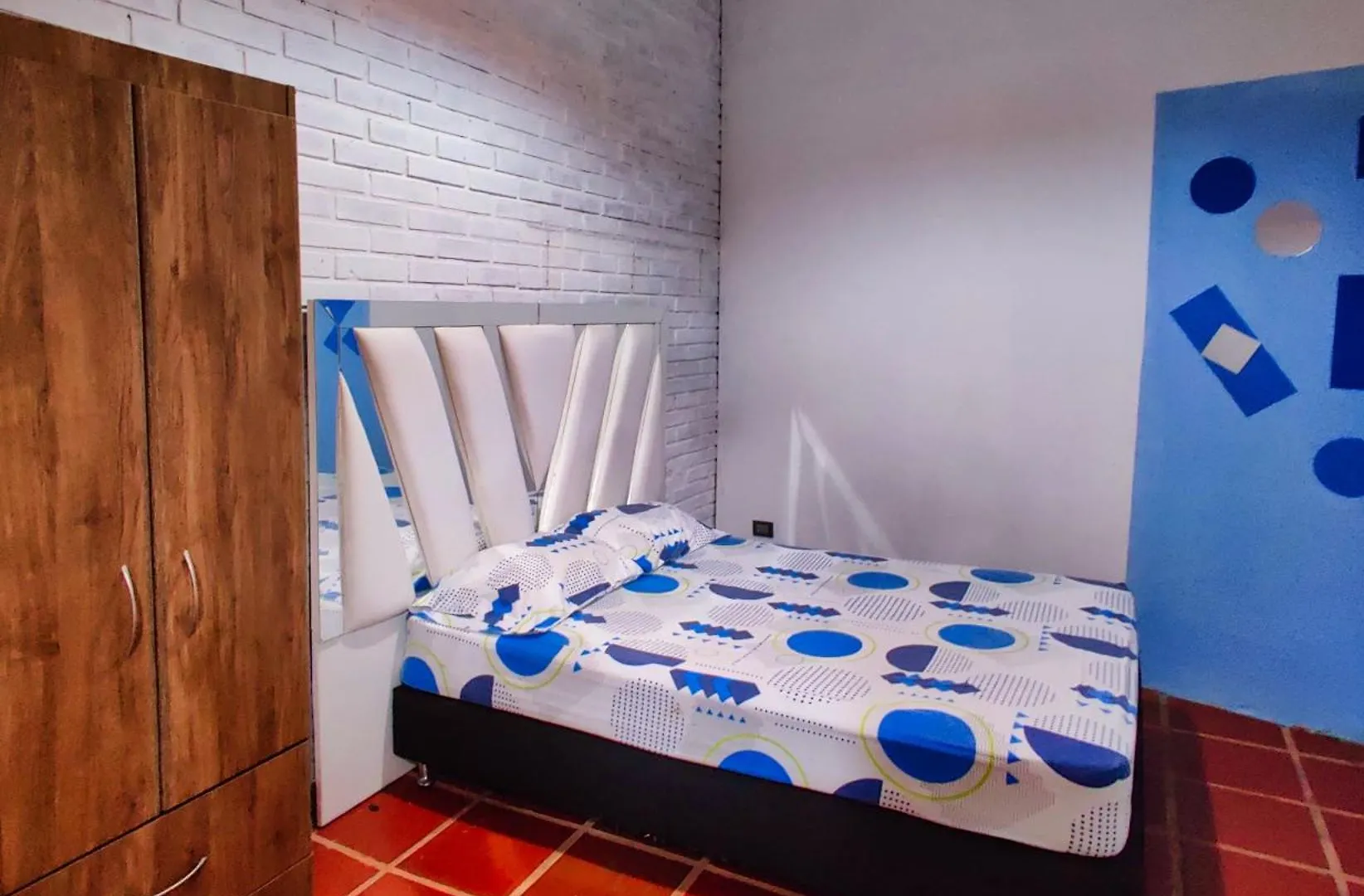 Lady Mom Hostal Medellin Guest house